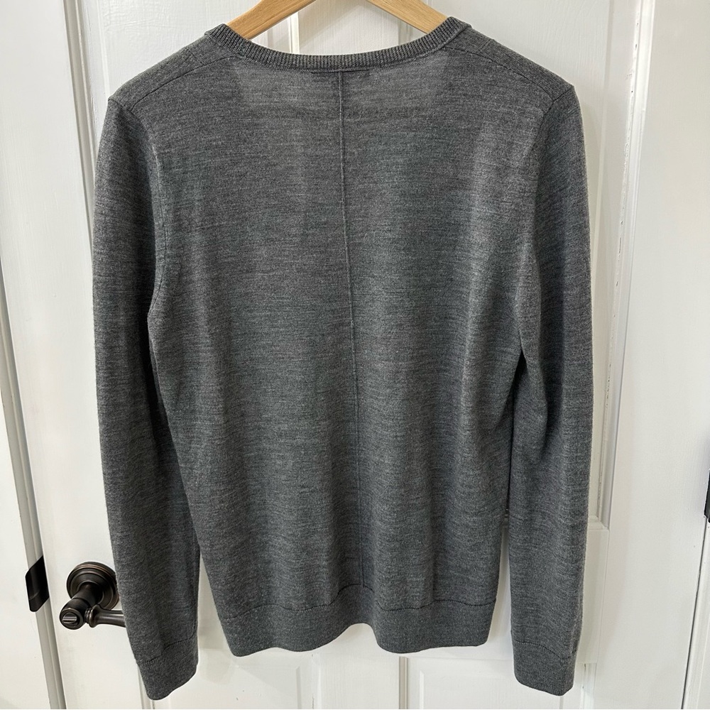 Burberry Brit Extra Fine Merino Wool V-Neck Sweater in Gray, Size XL - Picture 6 of 10